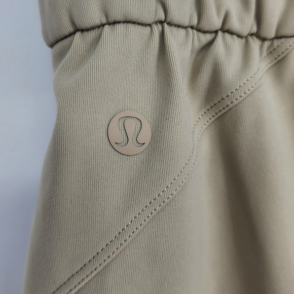 Lululemon Stretch High Rise Crop Pants Trench 8 - Picture 7 of 12